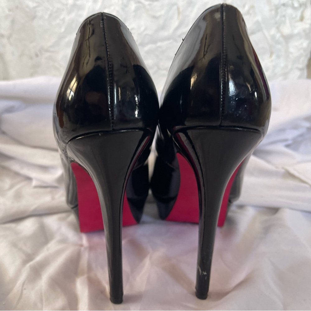 Black Round Toe - image 2